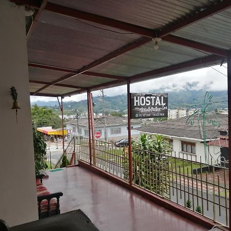 Hostal Spa Casa De Piedra Con Jacuzzi Санта-Роса-де-Кабаль Экстерьер фото