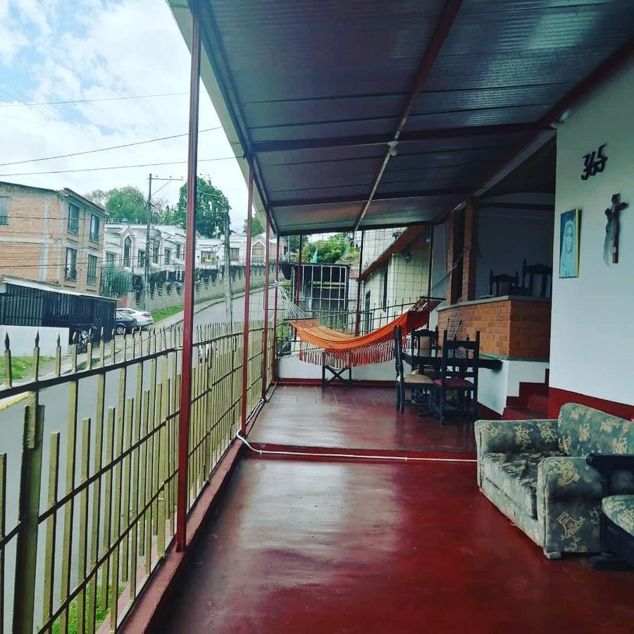 Hostal Spa Casa De Piedra Con Jacuzzi Санта-Роса-де-Кабаль Экстерьер фото