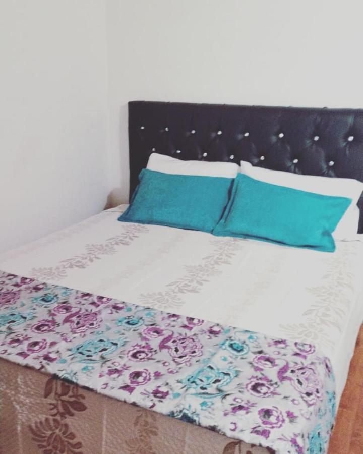 Hostal Spa Casa De Piedra Con Jacuzzi Санта-Роса-де-Кабаль Экстерьер фото
