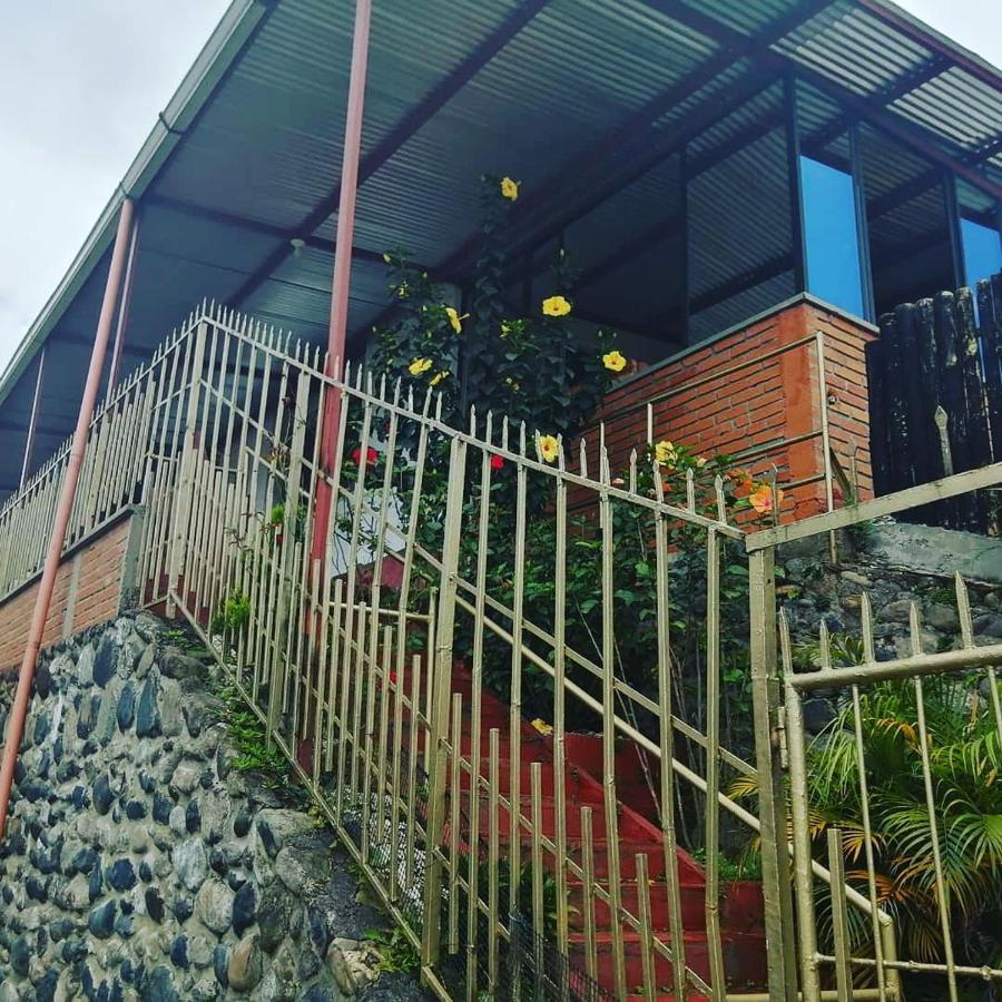 Hostal Spa Casa De Piedra Con Jacuzzi Санта-Роса-де-Кабаль Экстерьер фото
