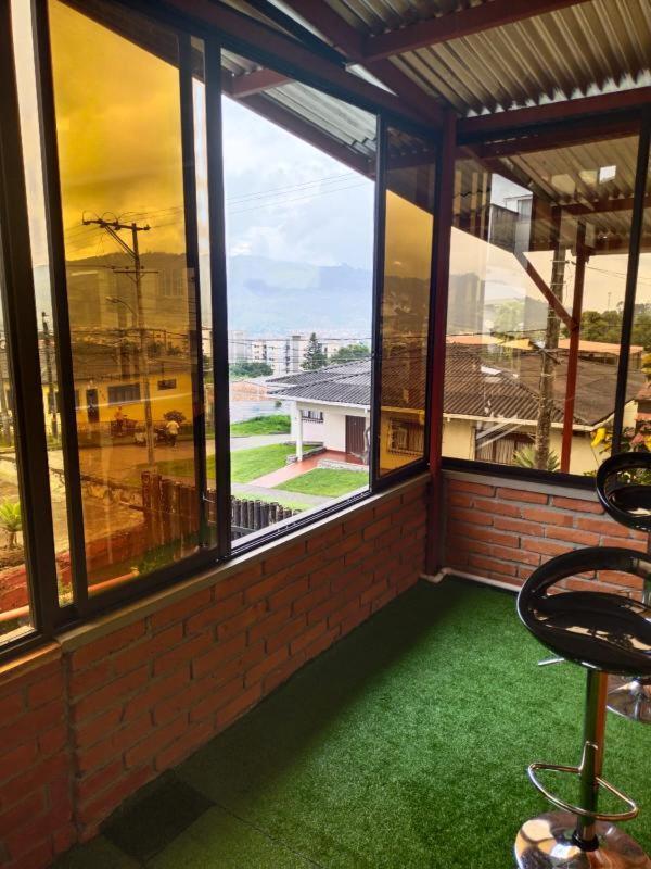 Hostal Spa Casa De Piedra Con Jacuzzi Санта-Роса-де-Кабаль Экстерьер фото